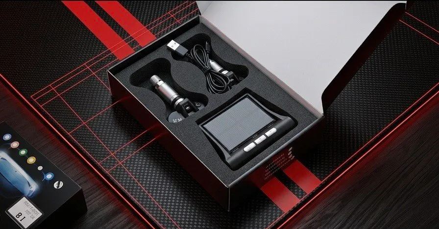 Digital tire pressure gauge